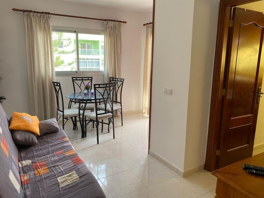 Seaside Apartment With Balcony Las Galletas Buitenkant foto