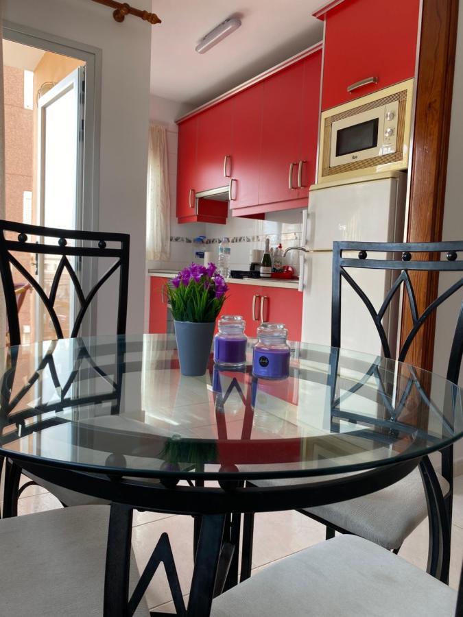 Seaside Apartment With Balcony Las Galletas Buitenkant foto